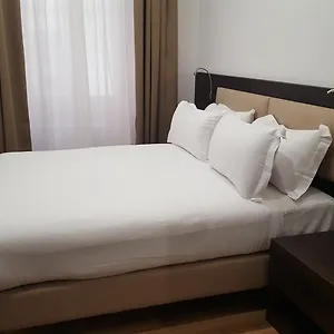 Πανσιόν Una Finestra Su Monti